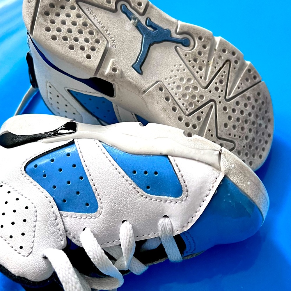 Toddler Boys Jordan’s size 6c